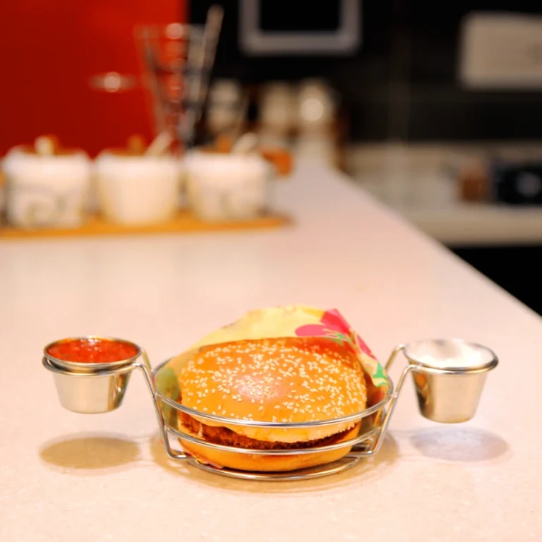Round burger basket